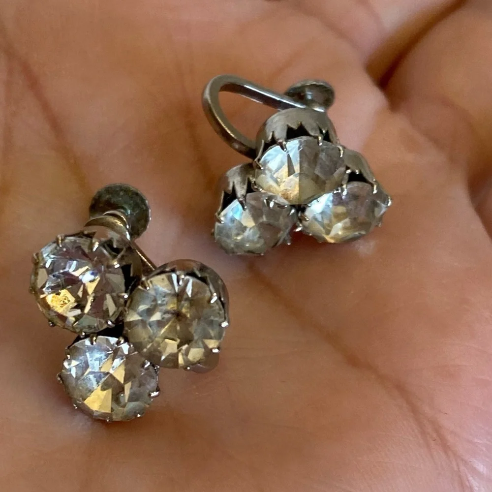 Vintage Clear Crystal Rhinestone Earrings Screw Back Silver Tone Made In Austria